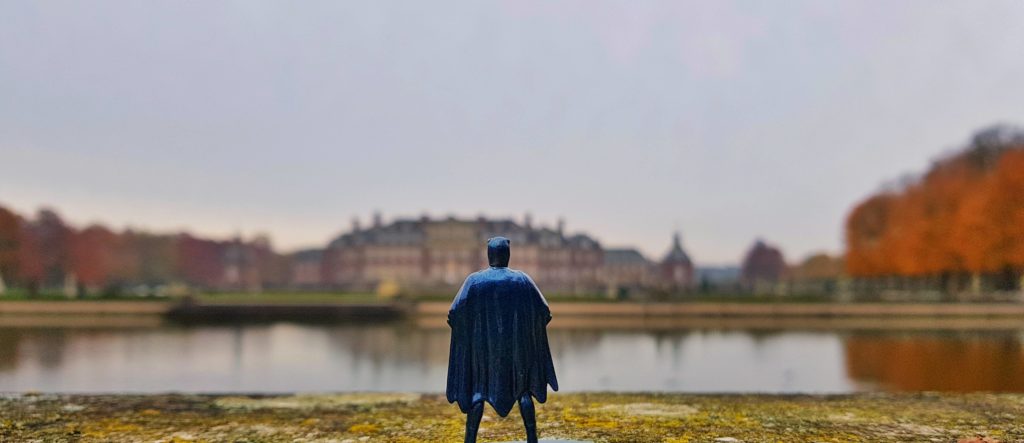 Batman vorm Schloss